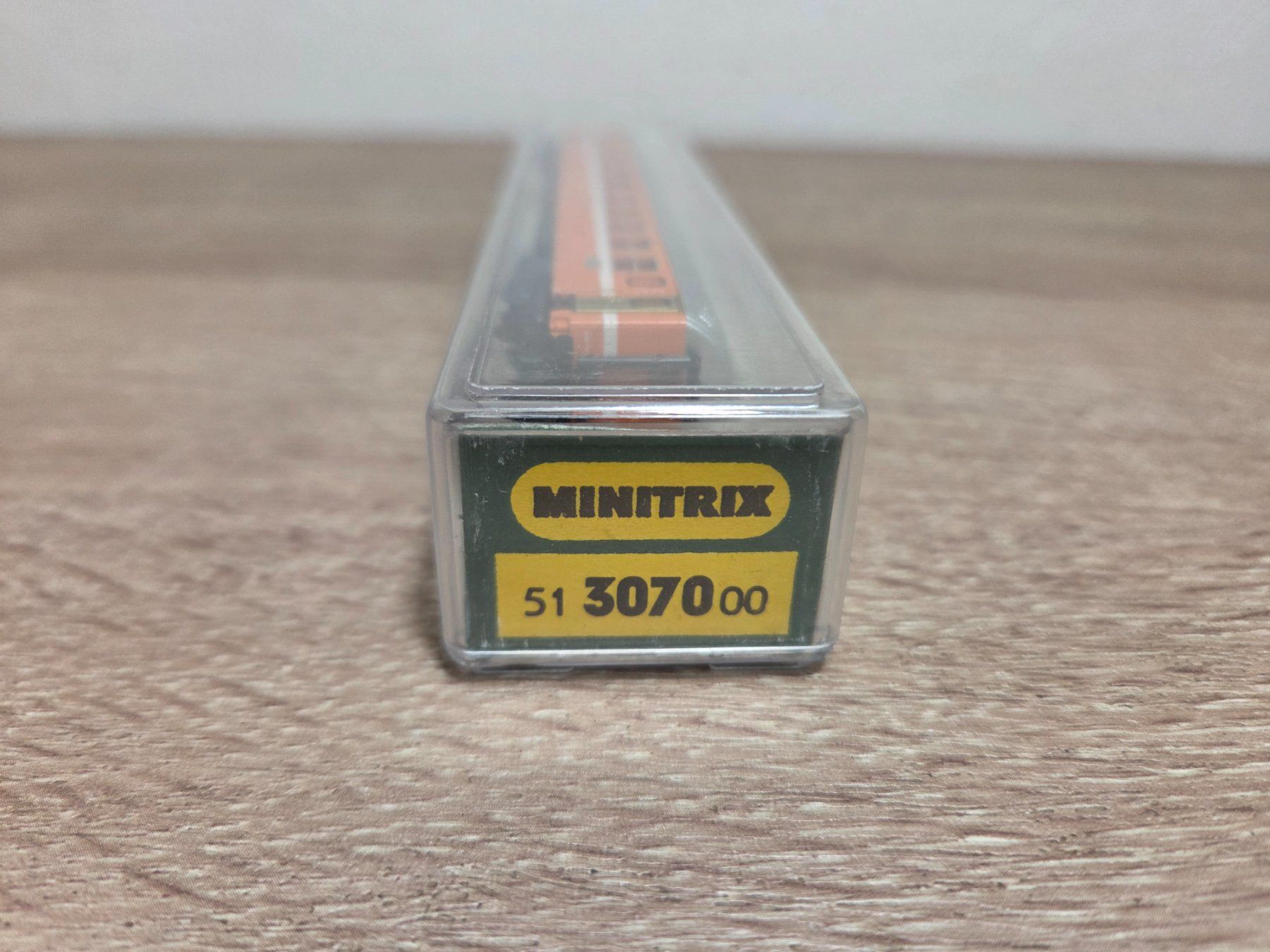 Trix Modellini di ferrovie: Minitrix 3070 Personenwagen 2.Kl SBB H0 – Usato da St-Aubin-Sauges venduto da Lo_Go 4