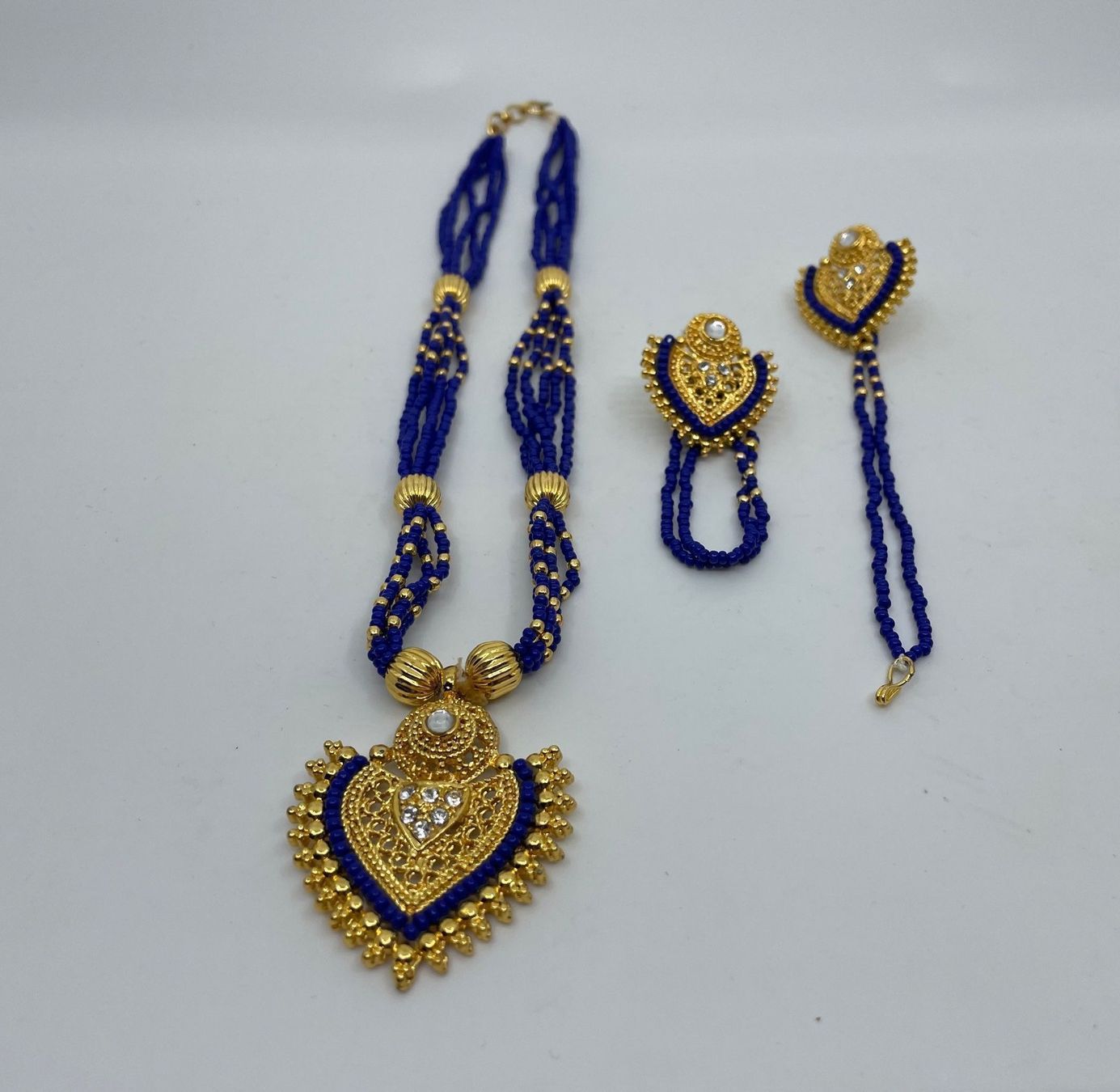 Altri gioielli: Set Orientalischer Perlenschmuck  - Kette + Ohrringe – Nuovo e nell'imballaggio originale da Gossau SG venduto da Poisonivy