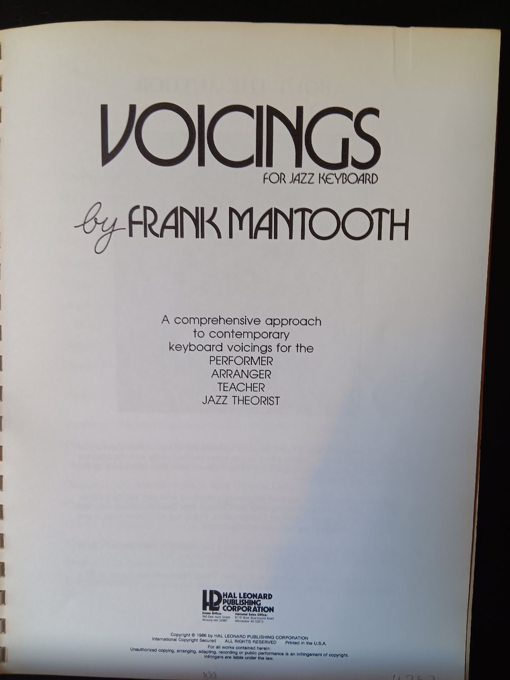 Bücher: Voicings for Jazz Keyboard von Frank Mantooth  – Gebraucht aus Bad Zurzach von BG1 1