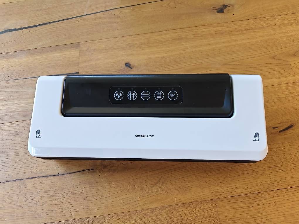SilverCrest Küchengeräte: SilverCrest Vakuumierer  neuwertig Vakuumgerät – Gebraucht aus Düdingen von Yvu2k 2