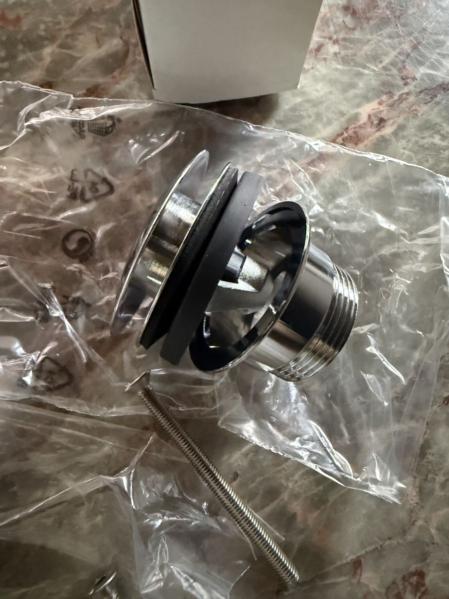 Axor Armaturen: Axor PushOpen Ablaufventile DN32 chrom neu! – Neu und originalverpackt aus Niederglatt ZH von neunzehn82 2