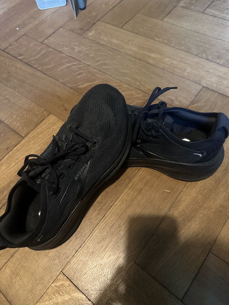 Brooks Scarpe da uomo: Brooks running shoe wide 44,5 – Nuovo (secondo la descrizione) da bern venduto da kevinschmidbern
