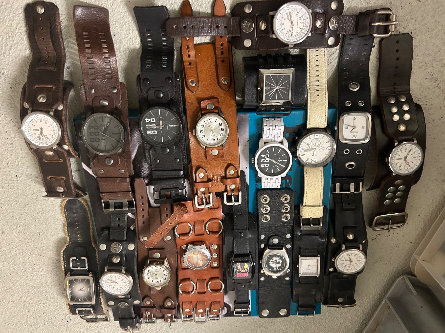 Orologi: Riesige uhren sammlung – Usato da Reichenburg venduto da Be-nice 8