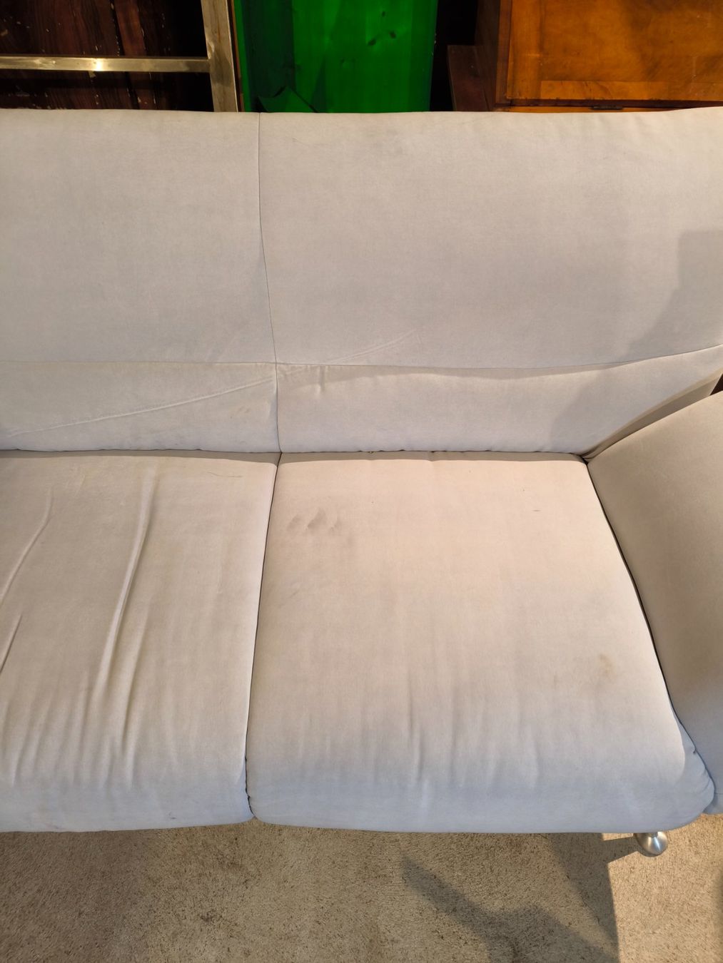 Sofas: 2er Sofa Microfaser – D'occasion à Rorschacherberg par snOOpydOg11 2