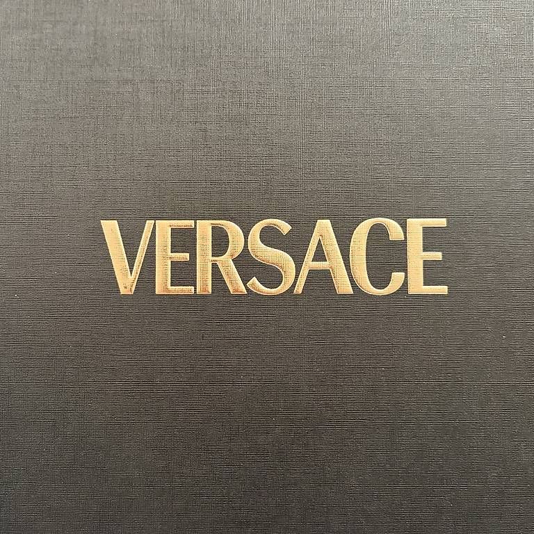 Casse di trasporto: Original Versace Schuhkarton – Usato da Zürich venduto da quiniento