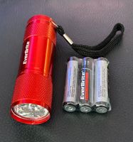 rote Taschenlampe EverBrite, Batterien inklusive, red, torch