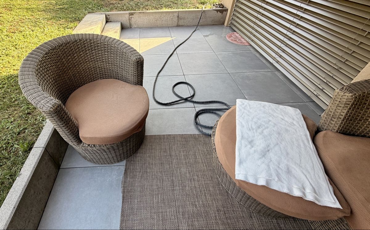 Tischset: Gartenlounge Set Polyrattan 5-teilig beige – Gebraucht aus Fällanden von Sam_Lilu 1