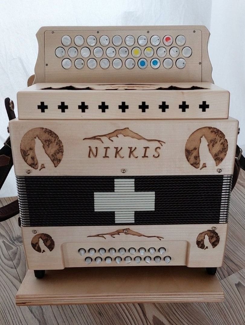 Strumenti musicali: Accordéon chromatique Nikkis neuf – Nuovo (secondo la descrizione) da Ipsach venduto da solune 1