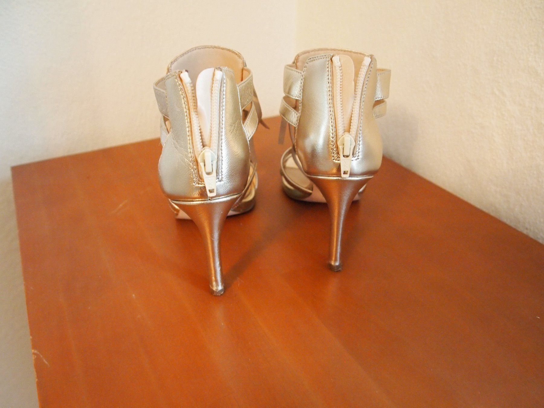 Damenschuhe: Minelli Echtleder Pumps – Gebraucht aus Volketswil von ald_2x9b 3