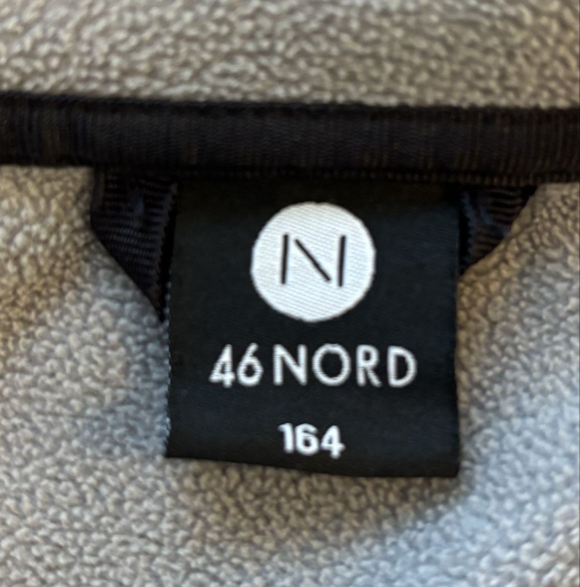 Lotti & Set di vestiti: Kleiderpaket Jungs 164 – Usato da Nänikon venduto da Elements4 2