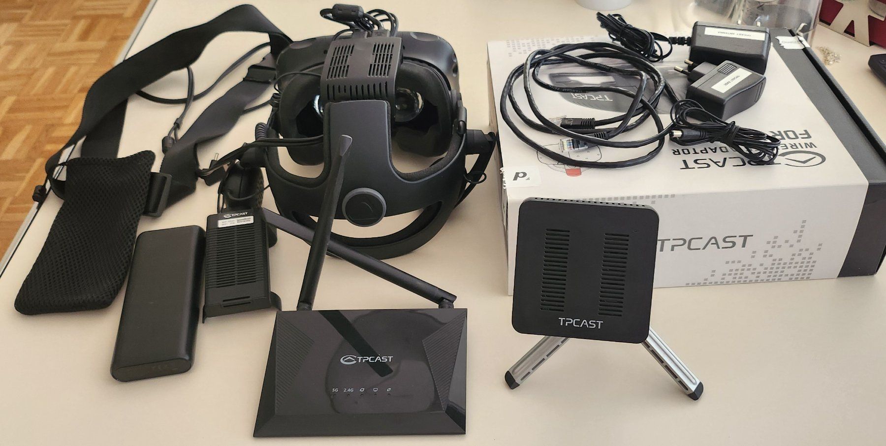 HTC VR Brille: HTC VIVE VR + PRO + TPCast WIRELESS HDMI - like new/enhanced – Gebraucht aus Zollikerberg von sandokanhaus 1