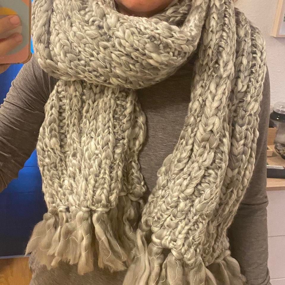 Foulards, Tücher & Schals: Gap grey cable knit scarf – Gebraucht aus Zürich von ann_in_zuri 1