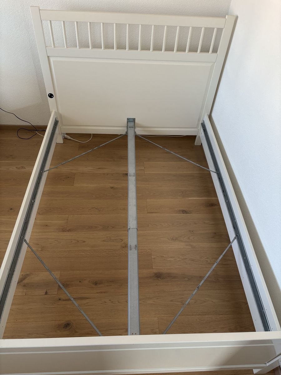 Letti: Bett 140x200 ohne Matratze – Usato da Bettlach venduto da Christofexplorer 1
