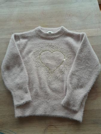 flauschiger Pullover Grösse 122 von c&a Paillettenherz