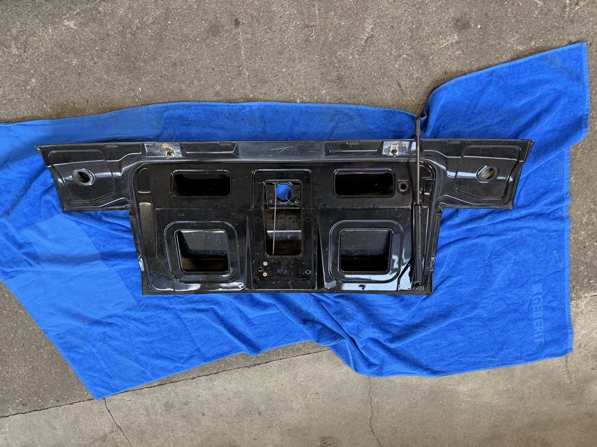 Volkswagen Alle Autoersatzteile: Verkaufe VW Golf 1 Cabrio - Heckklappe – Gebraucht aus Safenwil von melvoo 2
