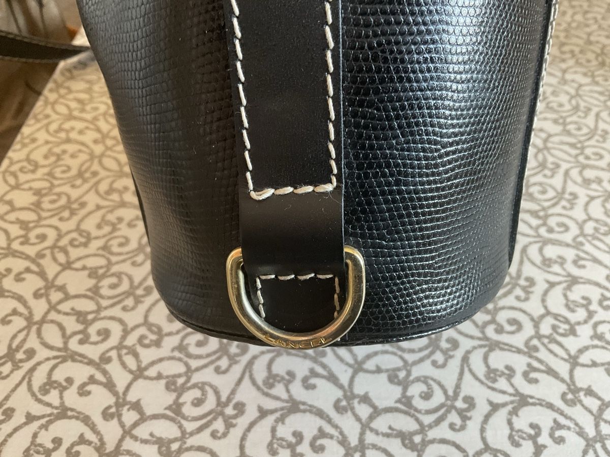 Borse da donna: Lancel Handtasche, neuwertig. – Nuovo (secondo la descrizione) da Adliswil venduto da stikovo 4