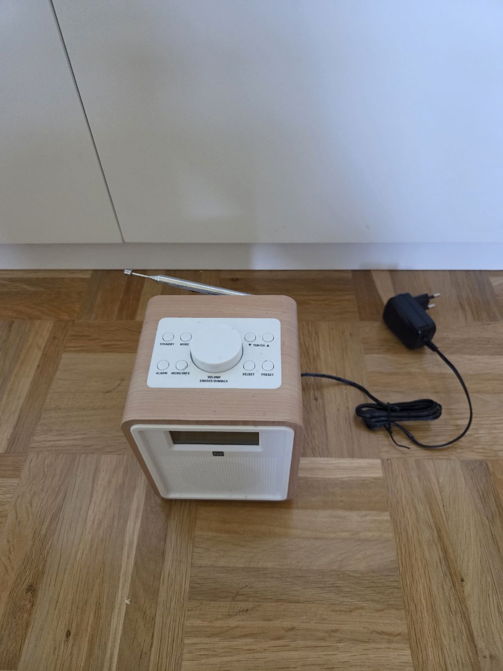 Dual Radio: Dual Digitalradio Holzoptik mit Netzteil – Usato da Kerns venduto da Barmi00 1