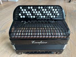 Neuwertiges Excelsior Knopf-Convertor-Akkordeon