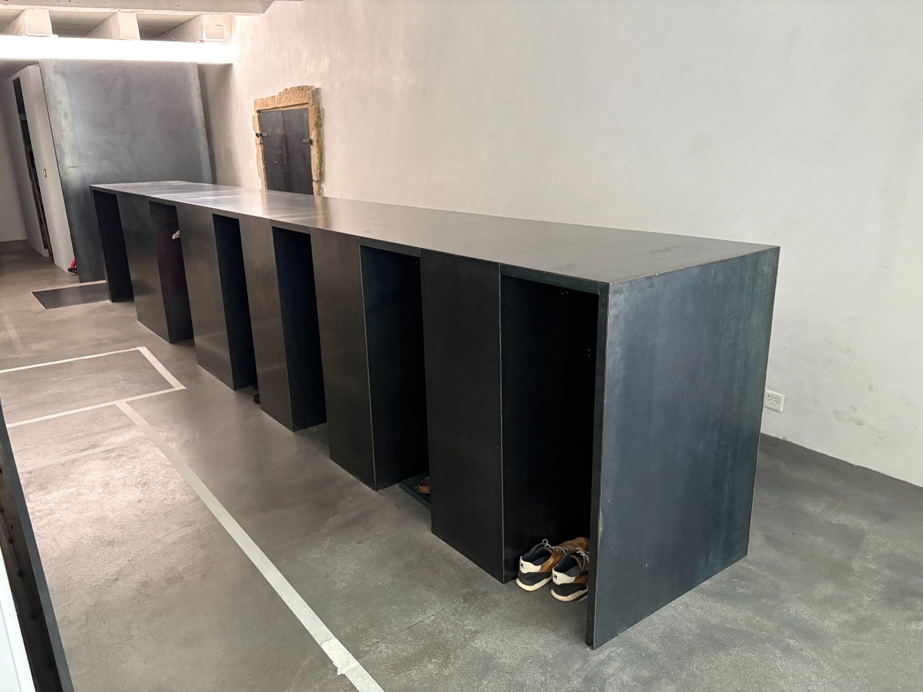 Garderobe: Stahlmöbel – Gebraucht aus Aarau von Roni.5000