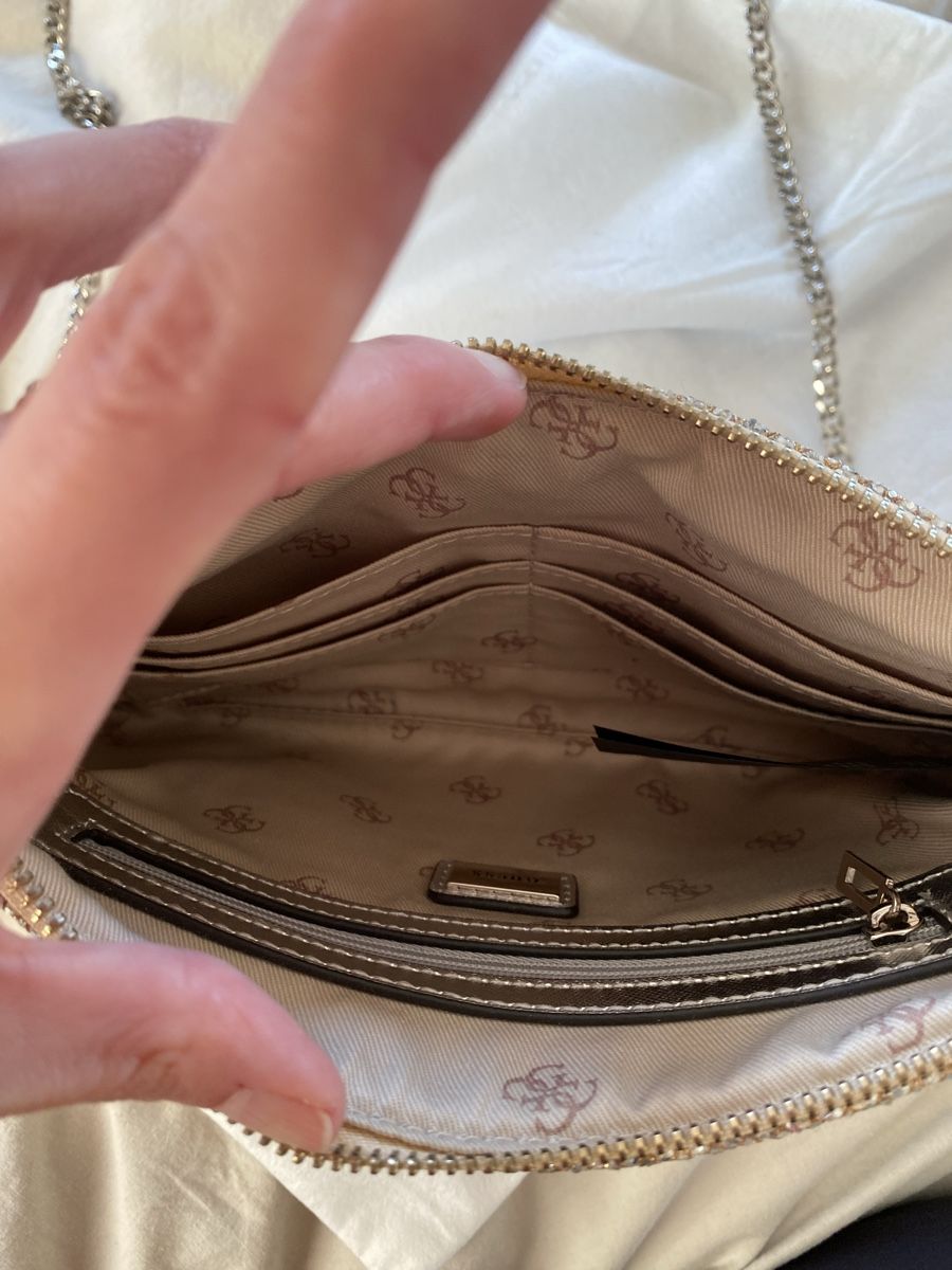 Guess Borse da donna: Borsa Guess argento e oro, ✨ Perfetta! – Nuovo (secondo la descrizione) da Balerna venduto da jes_gg6k 5