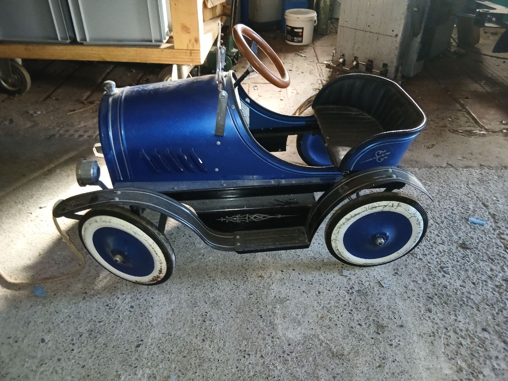 Fahrzeuge für Kinder: oldtimer trettauto – Gebraucht aus Ennetmoos von joy2009