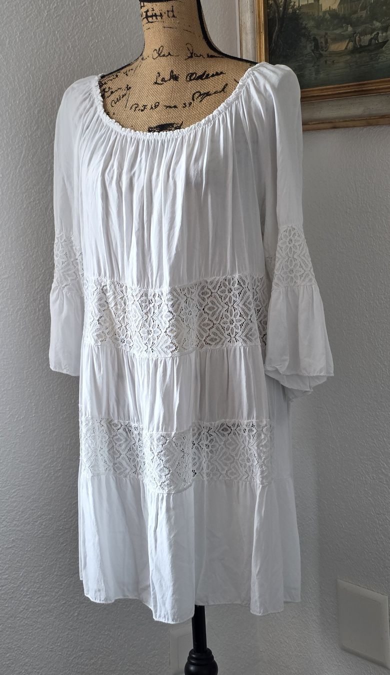 Robes: Weisses Sommerkleid mit Spitze - Grösse M – D'occasion à Rheinsulz par Gilea 1