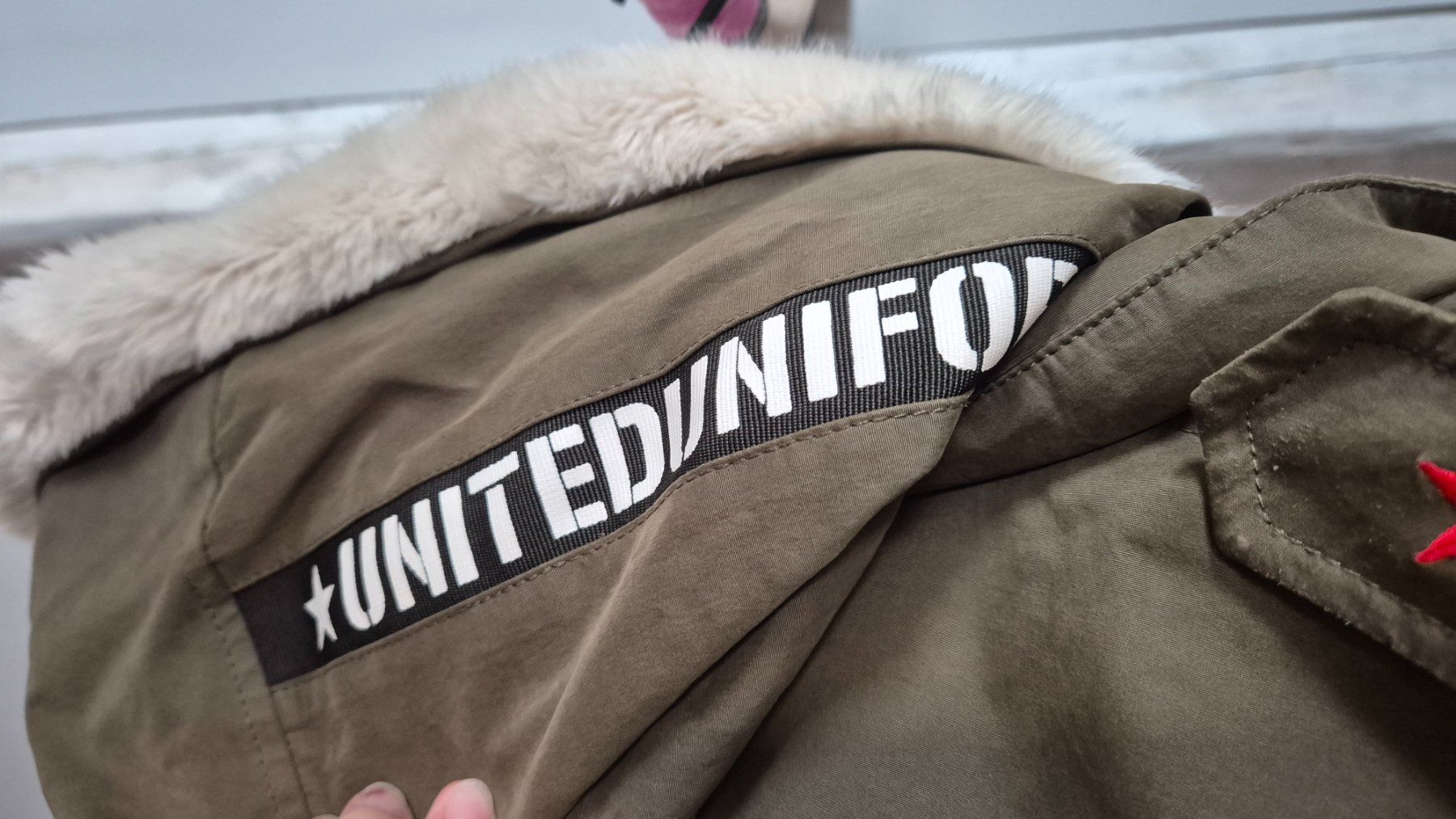 Giacche: Olive green winter coat size S – Usato da Zürich venduto da monadiederich 2