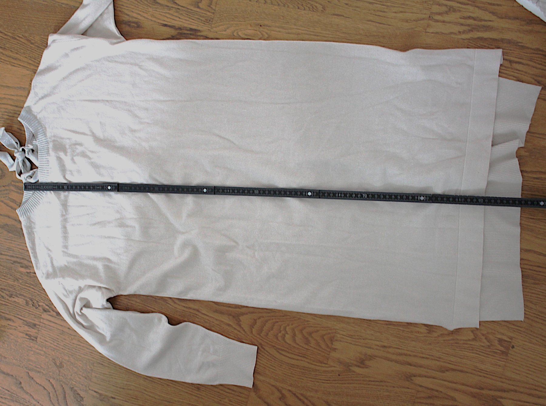 Maglioni & Felpe: Lässiger Pullover mit coolem Rückenteil / Masche / Glitzer – Nuovo (secondo la descrizione) da Hüttwilen venduto da pinti55 6