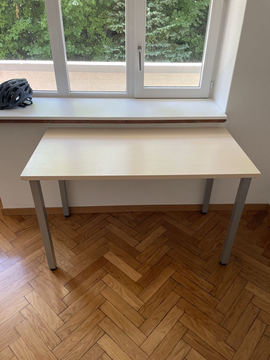 Bureaux: Schreibtisch – D'occasion à Zimmerwald par fasiwa 1