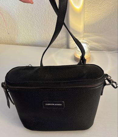 Chiccore Umhängetasche / Crossbody – Schwarz – sehr gepflegt