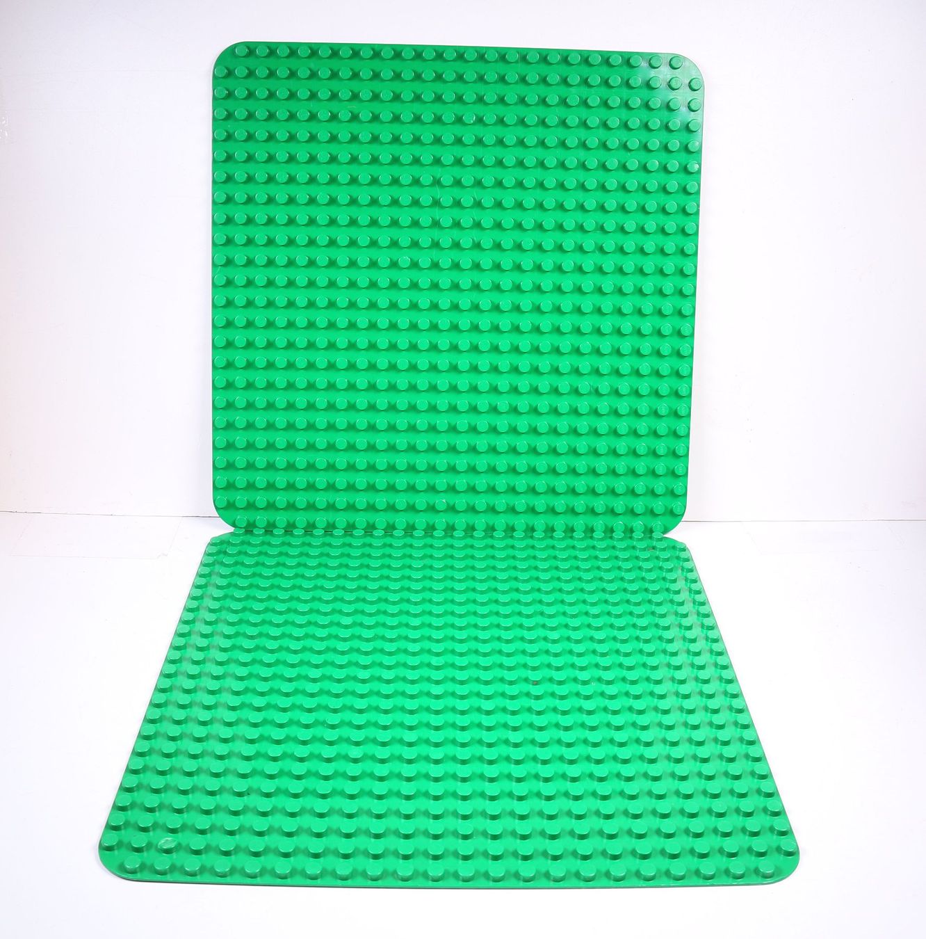 Lego Jeux de construction: 2 grosse Duploplatten – D'occasion à Hettlingen par Scholi99