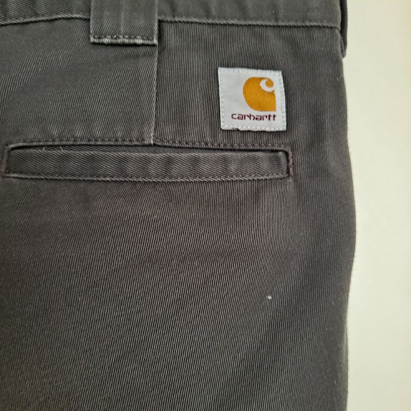 Carhartt Pantaloni: Carharrt Herren Hose Gr. 29 / 32 – Usato da Liestal venduto da Mas-Y-Mas 3