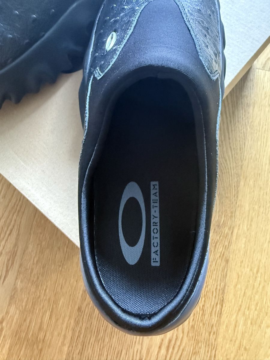 Oakley Herrenschuhe: Oakley Factory Team Chop Saw Mule – Neu und originalverpackt aus Zürich von _matzhah 2