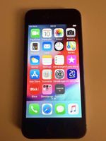iPhone 5s - Klassiker mit Schutzhülle - Funktioniert