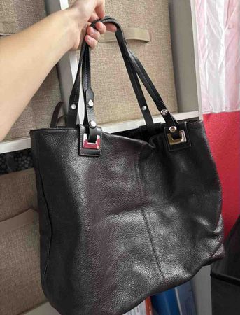 Borsa a mano nera in pelle vera usata