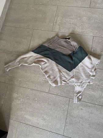 Pullover in der Grösse S/XS