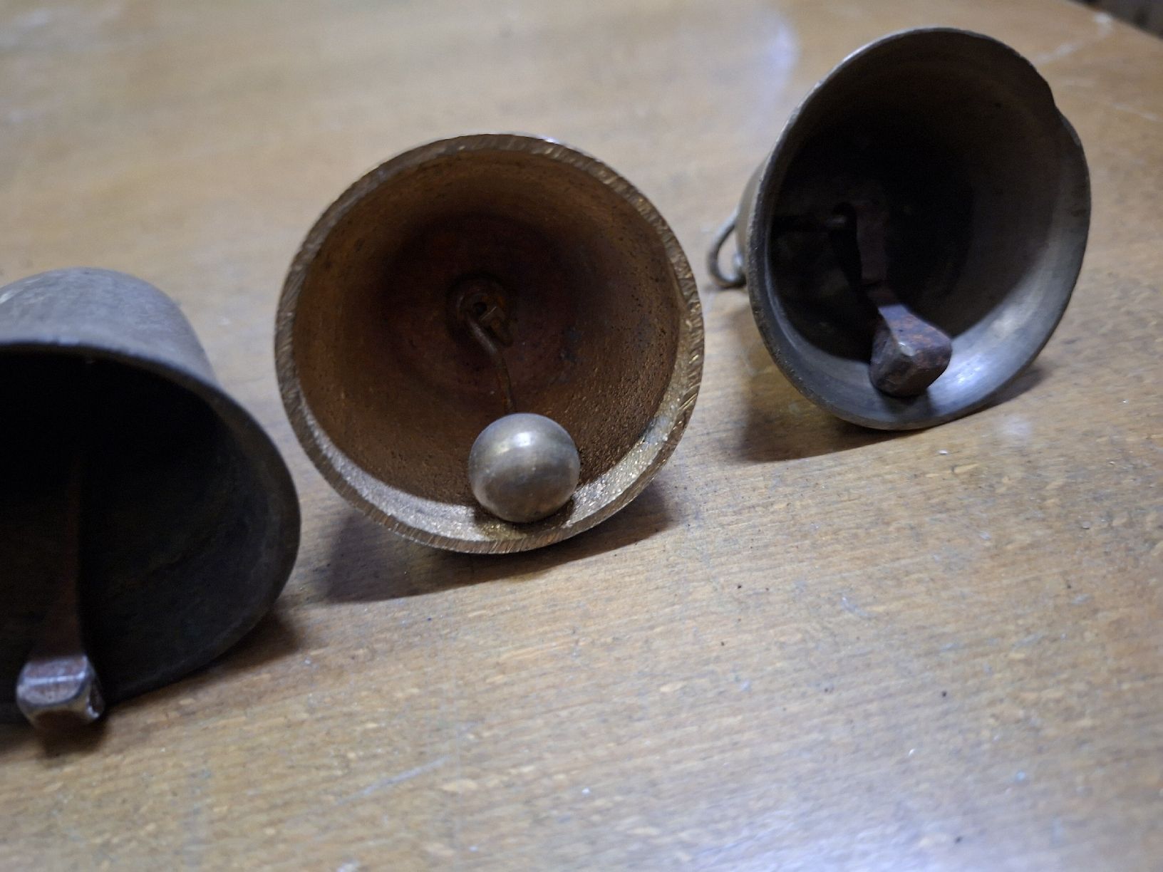 Glocken & Treicheln: 4x mini Glocken – Gebraucht aus Grossdietwil von mahsoumi 4