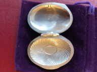 Autres soins & cosmétiques: PILLENDOSLI SILBER, MIT MONOGRAMM R.M. – D'occasion à Reinach BL par Katzenmorli 2
