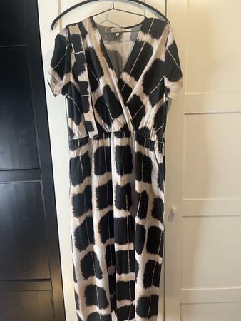 Robe La Fée Maraboutee imprimée noir blanc taille 44