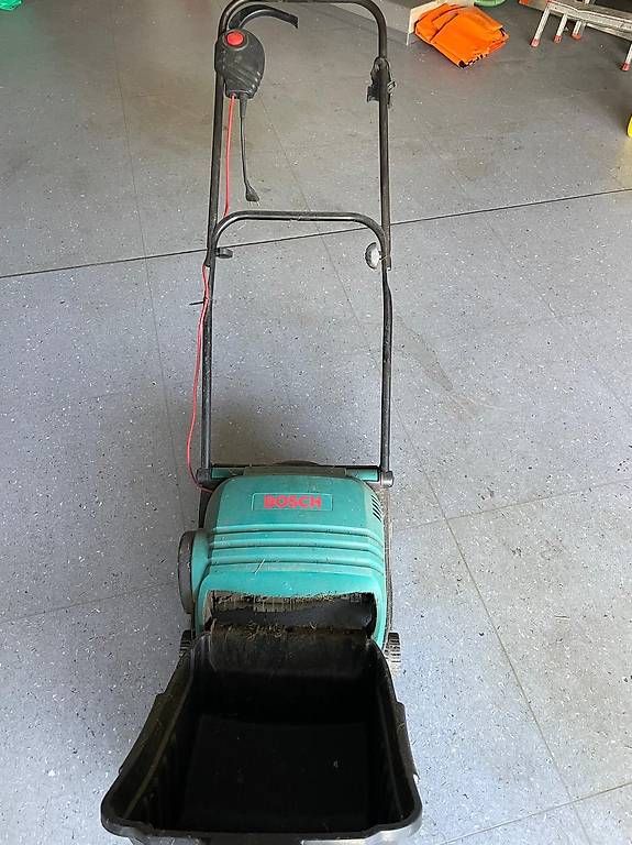 Tondeuses à gazon: Aeratore per prato – D'occasion à Giubiasco par erm_ngb5 1