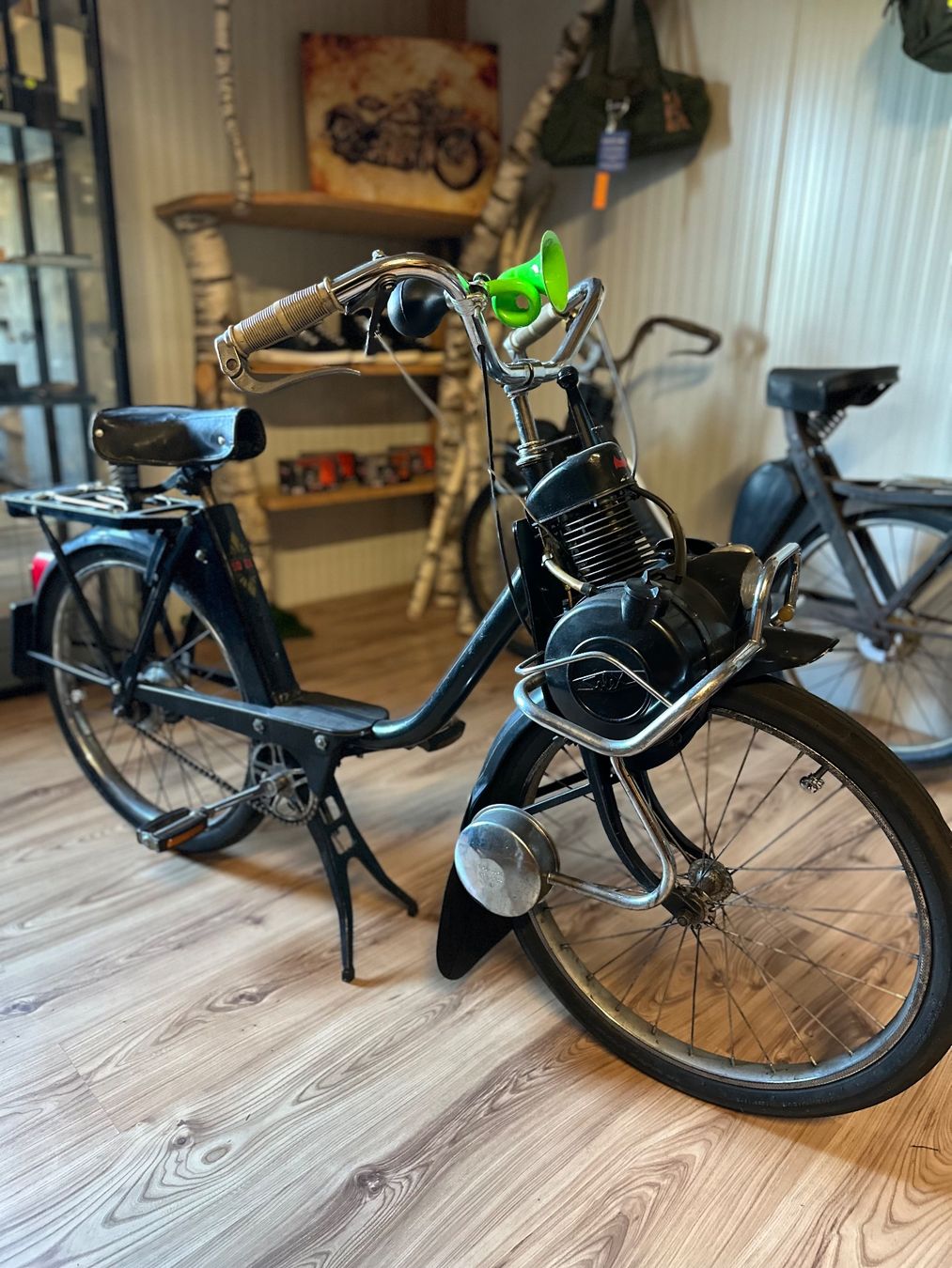 Solex Ciclomotori: 2x Solex Velo-Solex Oldtimer Mofa – Usato da Oberriet SG venduto da inf_7dnb 2