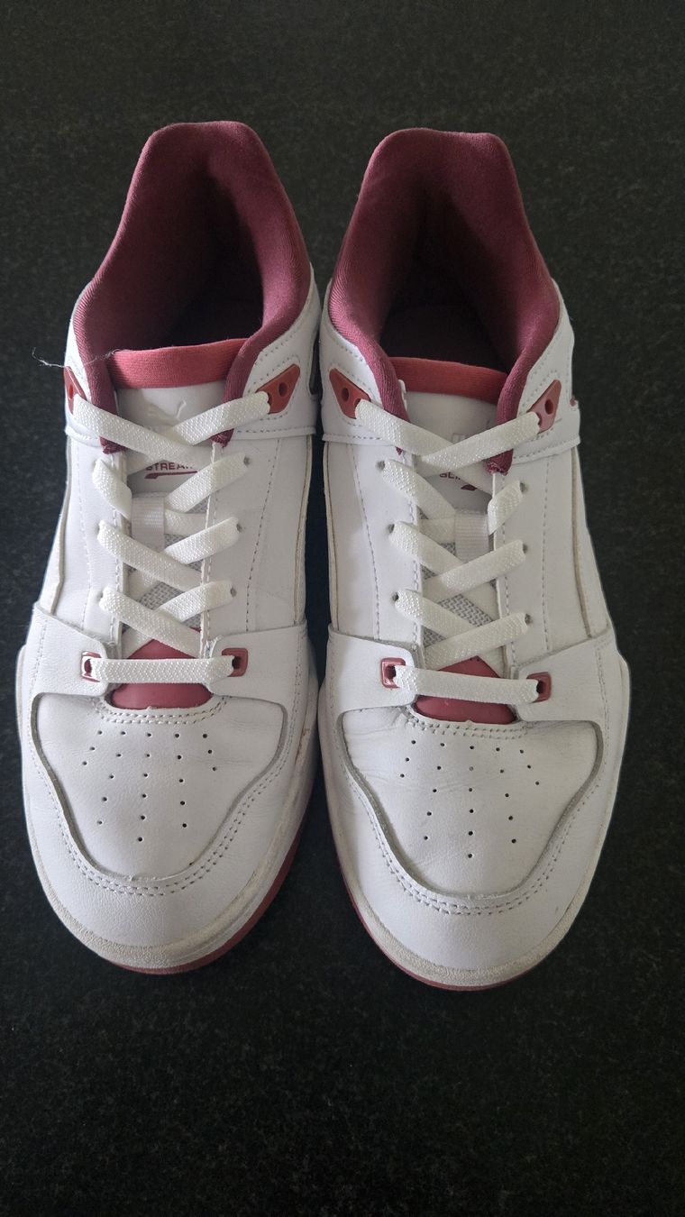 Puma Scarpe da donna: Puma Sneakers in toller Farbe – Usato da Besenbüren venduto da desireebuetler 3