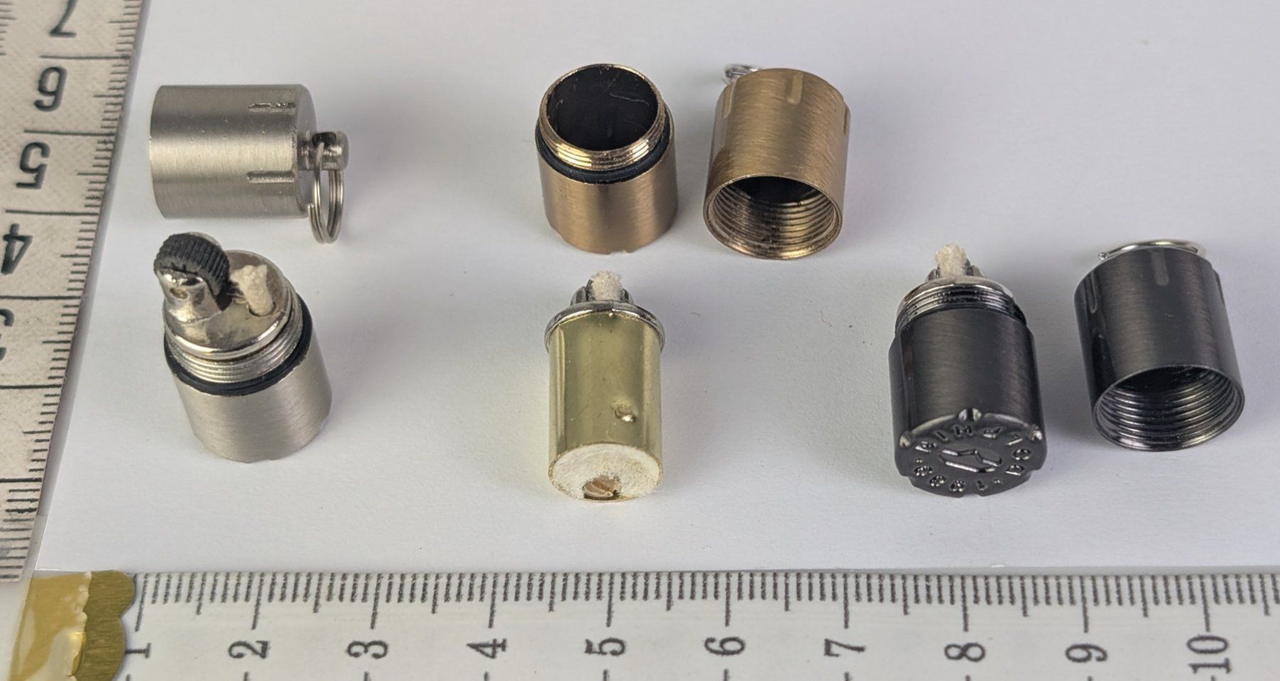 Portachiavi: 1x Mini Schlüsselbund-Feuerzeug, NEU – Nuovo (secondo la descrizione) da Zürich venduto da 1.Simon 2