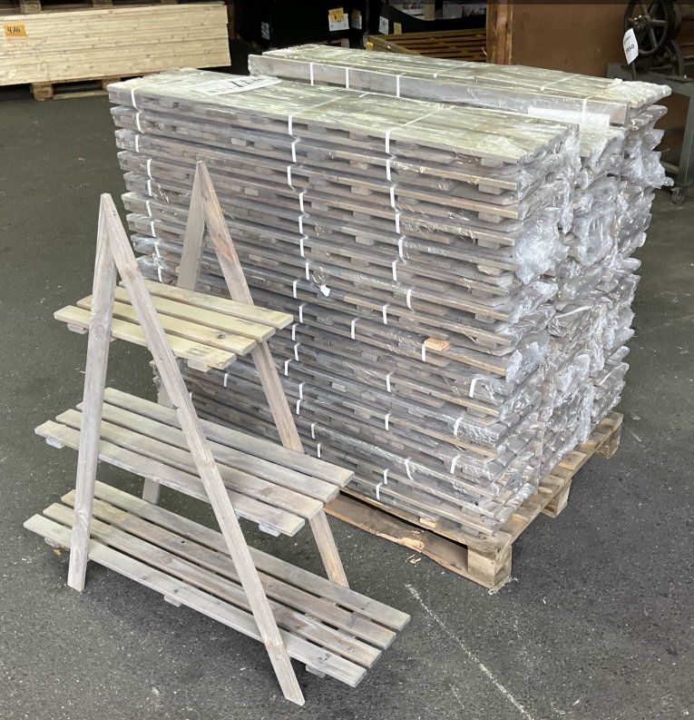 Altro per la casa: Holz Blumentreppe / Pflanzenleiter – Nuovo e nell'imballaggio originale da Uerkheim venduto da Kaufoption