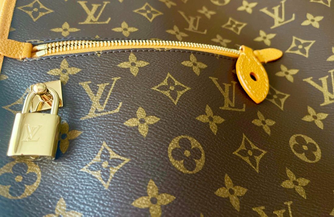 Louis Vuitton Taschen für Damen: NEU - LOUIS VUITTON POINTCOURT Tasche – Neu und originalverpackt aus Zurich von MX1000 4