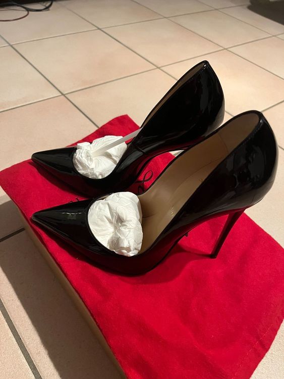 Christian Louboutin So Kate Noir taille 39 Acheter sur Ricardo