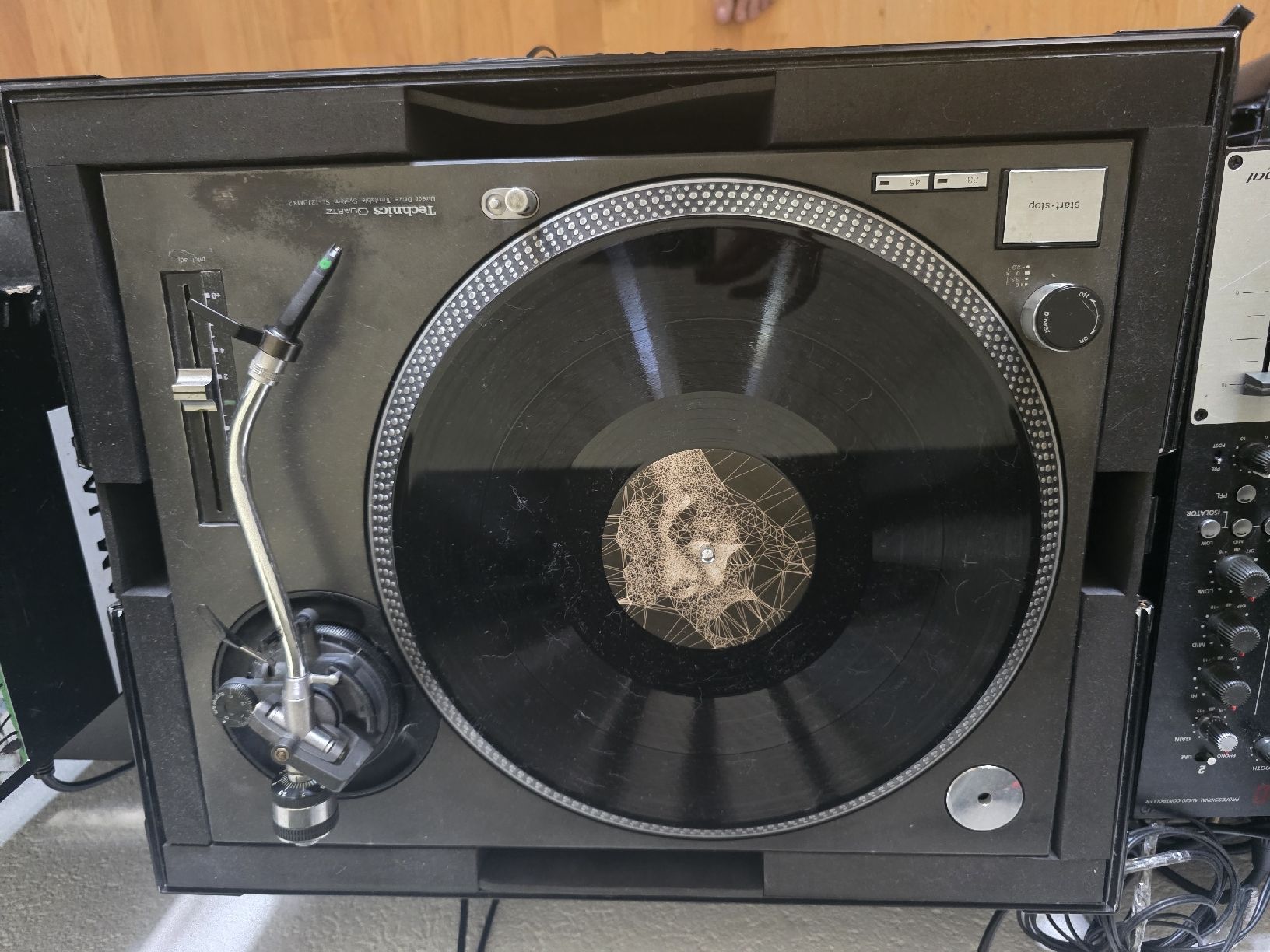 Mischpulte: Technics SL-1210MK2 DJ Turntable Ecler Nuo 2.0 Mixer Case – Gebraucht aus Birmensdorf ZH von rob_mjl8 3