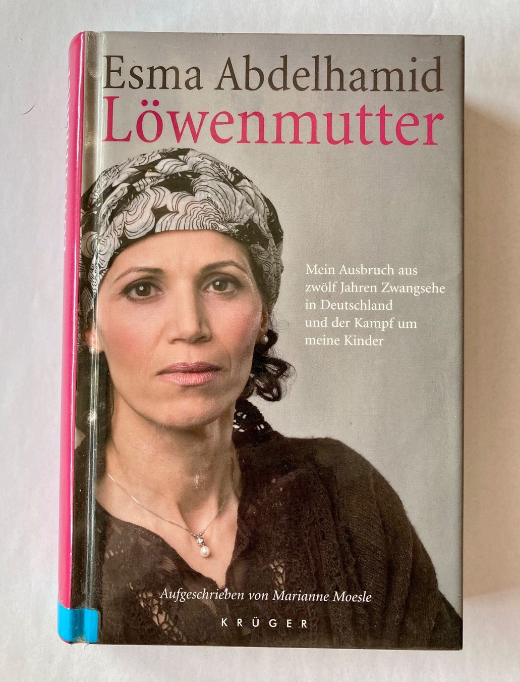 Libri: Biografie: Löwenmutter - Esma Abdelhamid – Usato da Bubendorf venduto da Alpenheidi