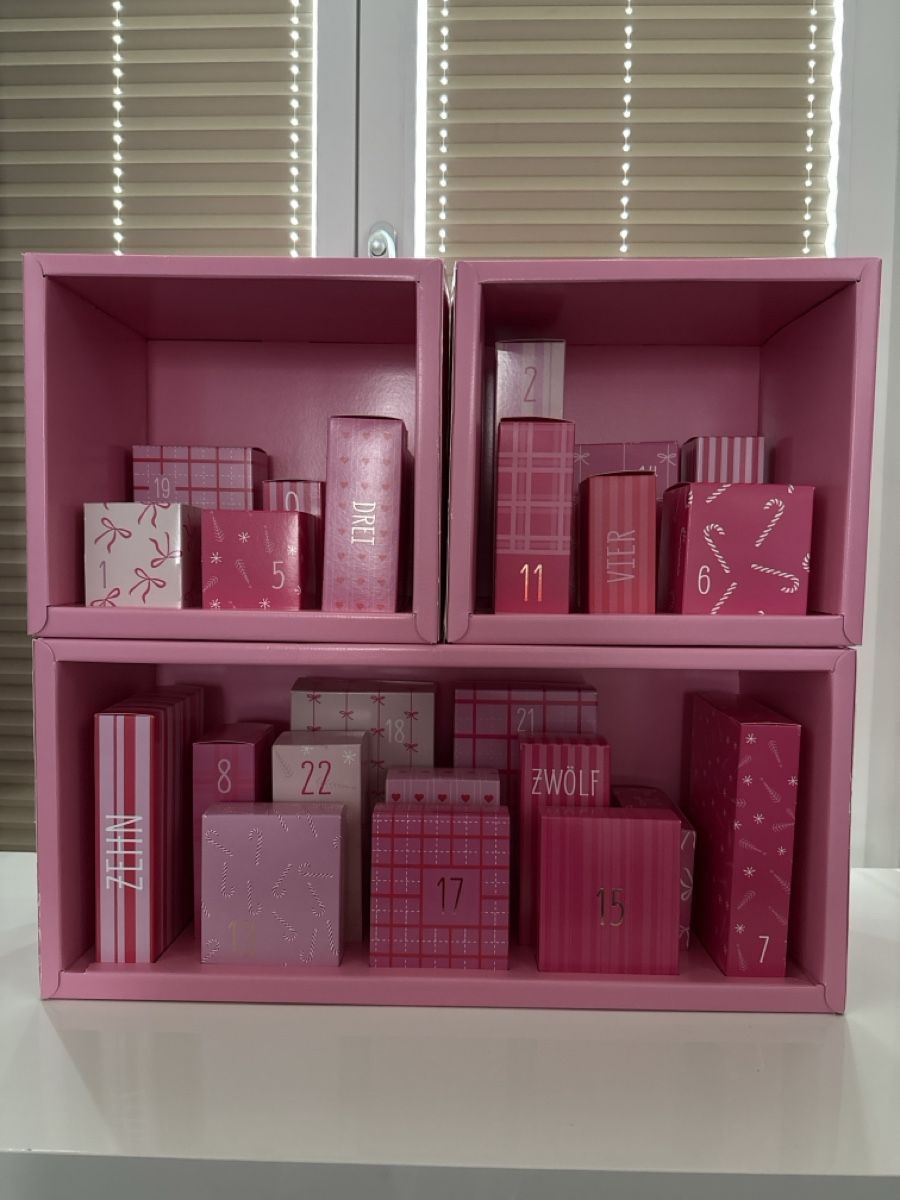 Calendari: Adventskalender pink - rosa – Nuovo (secondo la descrizione) da Basel venduto da jetzt-wird-gemistet