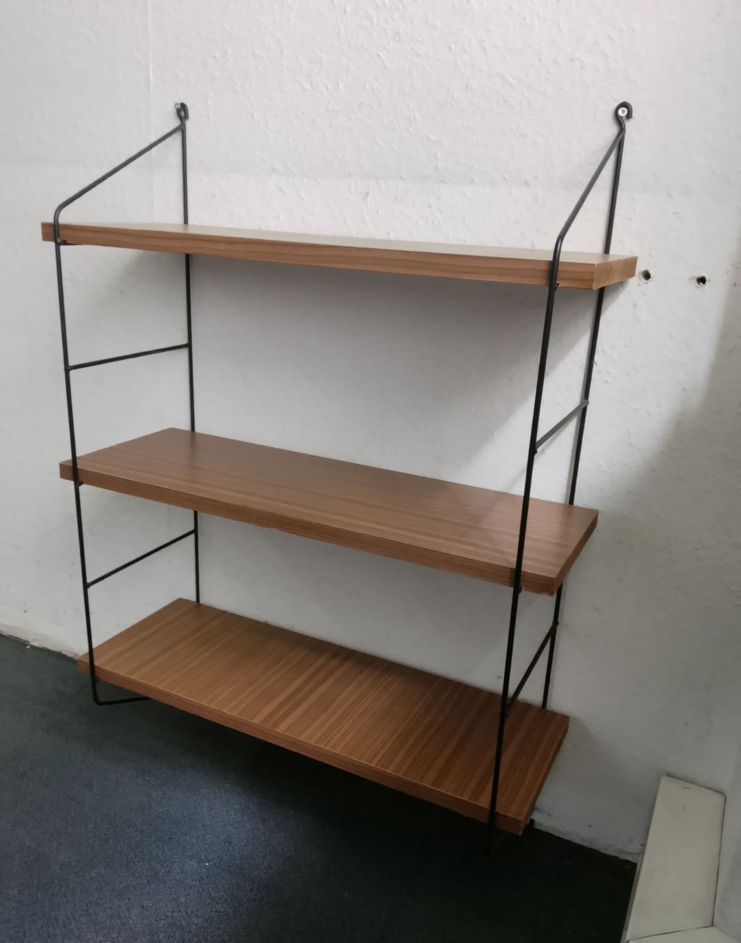 String Scaffali: Stringregal Vintagelook Möbel Mid Century Design – Usato da St. Gallen venduto da EastLakeConcept 1
